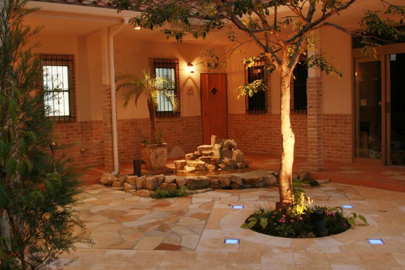 Courtyard Light Installation in Kansas City, MO